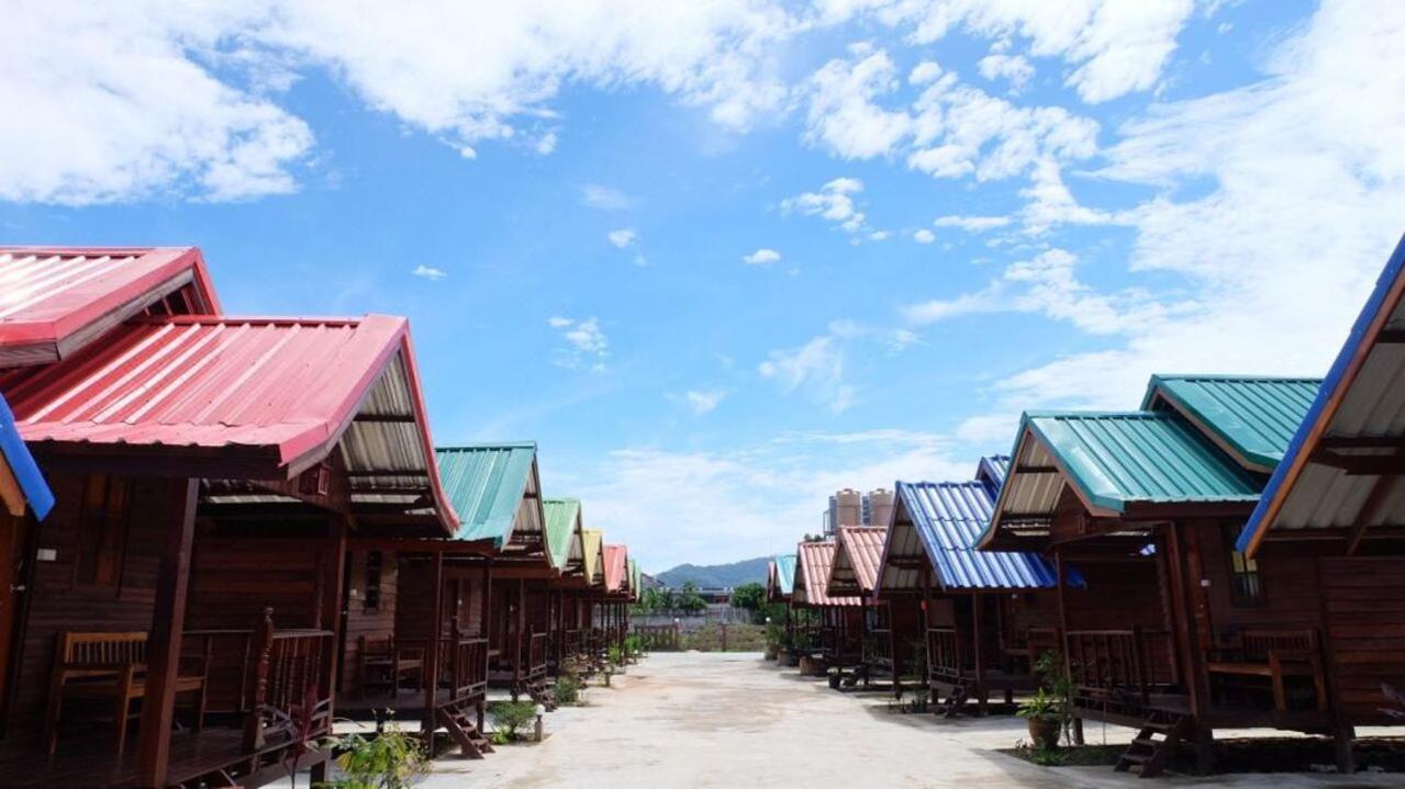 Talad Nam Klong Hae Resort Hat Yai Esterno foto
