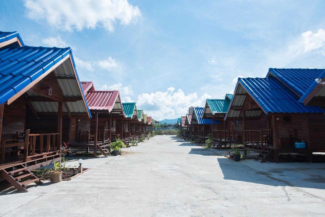 Talad Nam Klong Hae Resort Hat Yai Esterno foto