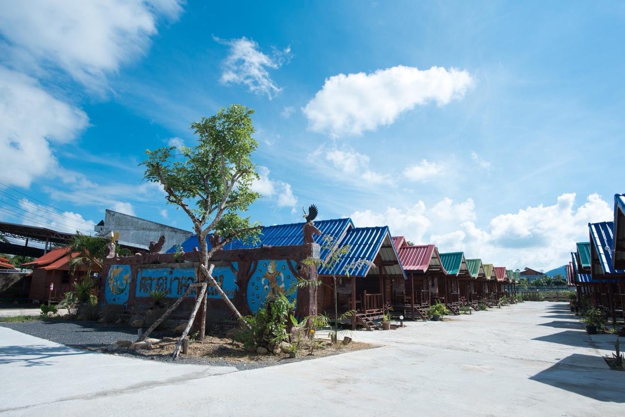 Talad Nam Klong Hae Resort Hat Yai Esterno foto